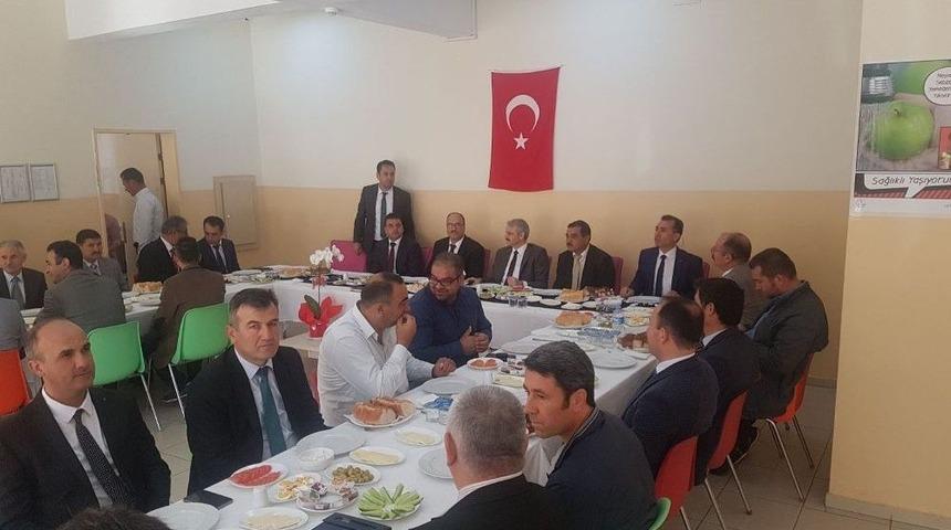 Eğitimdeki Temel Felsefe İyi İnsan Yetiştirmek