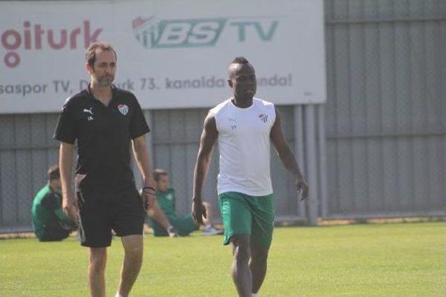 Bursaspor'da Paul Le Guen Takımın Mücadelesinden Memnun