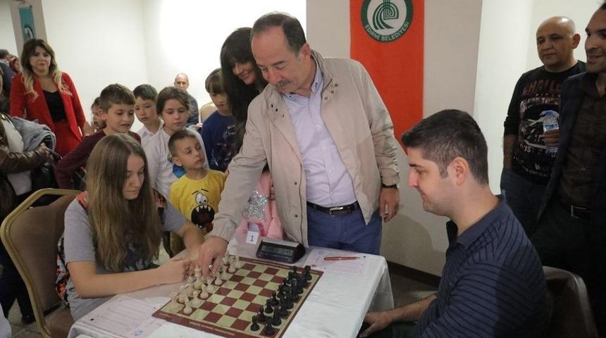 Unesco D&uuml;nya Mirası Edirne Selimiye Camii K&uuml;lliyesi Satran&ccedil; Turnuvası Yapıldı