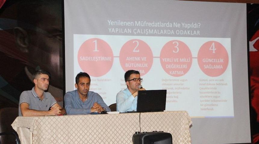 Silopi&rsquo;de &Ouml;ğretmenlere Yeni M&uuml;fredat Anlatıldı