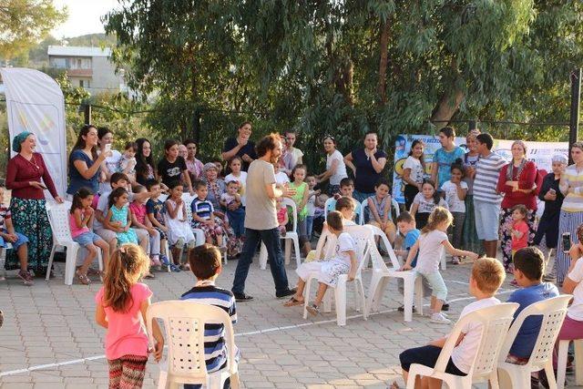 Kuşadası Belediyesi Yaz Sonu Çocuk Şenliği Başladı