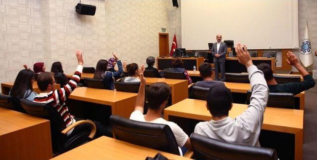 Selçuklu’da Üniversite Öğrencileri Konya’yı Tanıyor