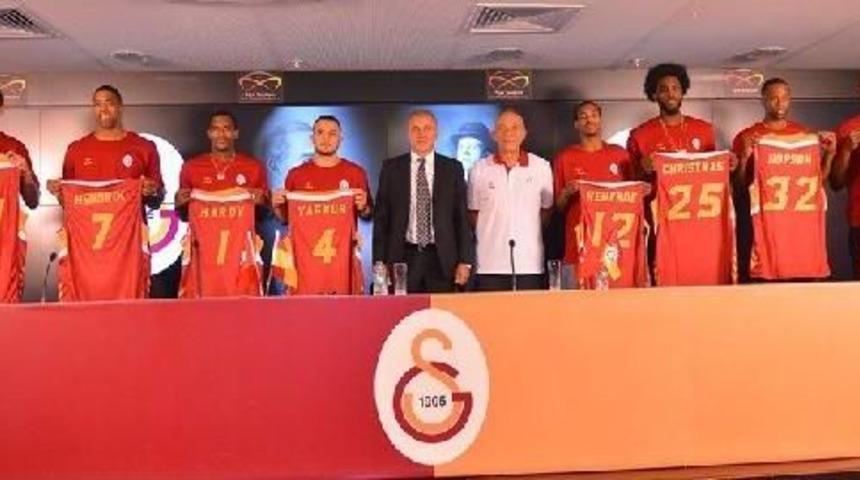 Galatasaray Odeabank Takım Lansmanı Yapıldı