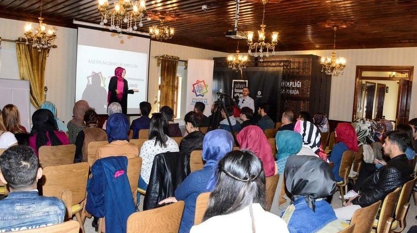 Meram Gençlik Meclisi’nde Oryantasyon Programı
