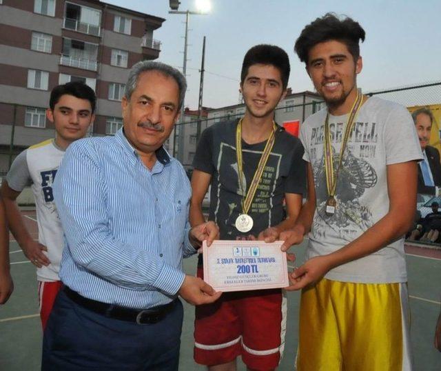 Sokak Basketbolu Turnuvası Sona Erdi