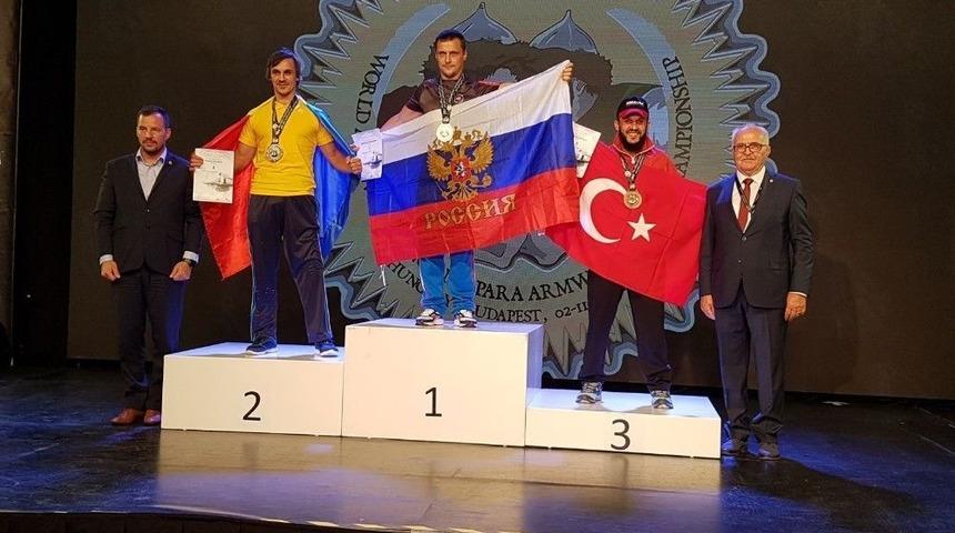 Macaristan&rsquo;da Millilerin Bileği B&uuml;k&uuml;lmedi