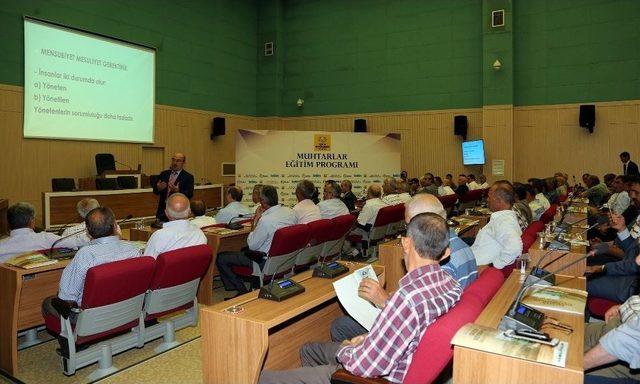 Konya’da Muhtarlara Yönelik Eğitim Seminerleri Başladı