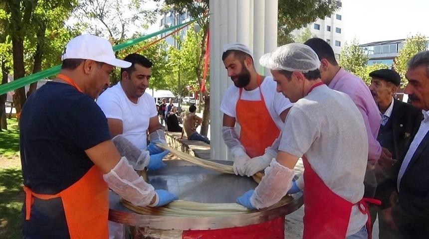 Y&ouml;resel &Uuml;r&uuml;nler Ve Hediyelik Eşya Festivali Yapıldı
