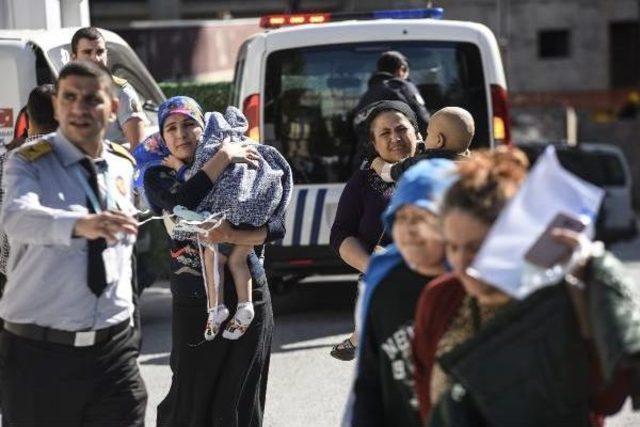 Okmeydanı Eğitim Ve Araştırma Hastanesi'nda Sahipsiz Çanta Alarmı (2)