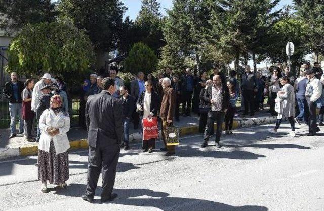 Okmeydanı Eğitim Ve Araştırma Hastanesi'nda Sahipsiz Çanta Alarmı (2)