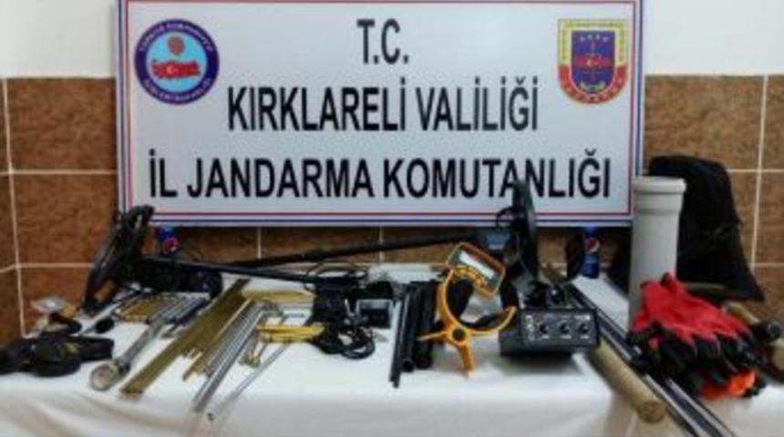 Kaçak Kazıya Suçüstü: 5 Gözaltı