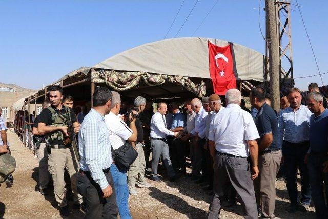 Siirt Valisi Atik’ten Aslan Ailesine Taziye Ziyareti