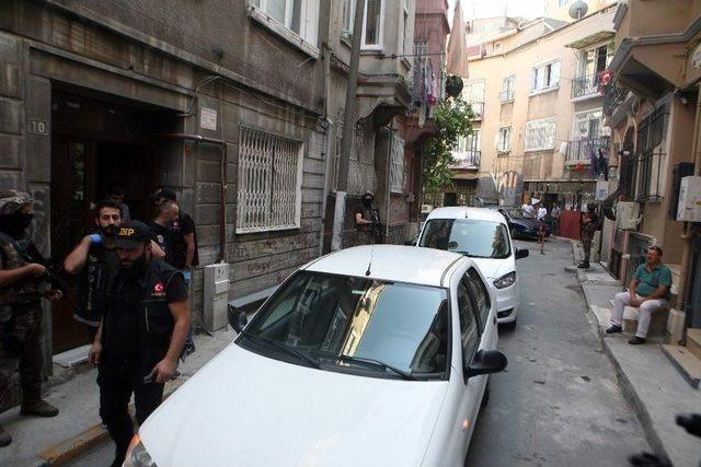 Beyoğlu’nda Nefes Kesen Narkotik Operasyonu