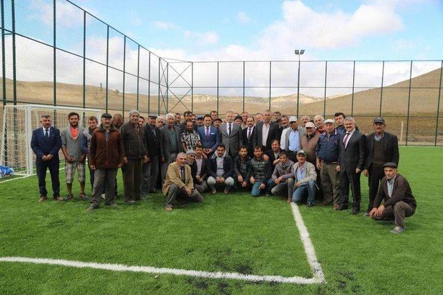 Vali G&uuml;l, Yıldızeli&rsquo;nde &Ccedil;eşitli Temaslarda Bulundu 1