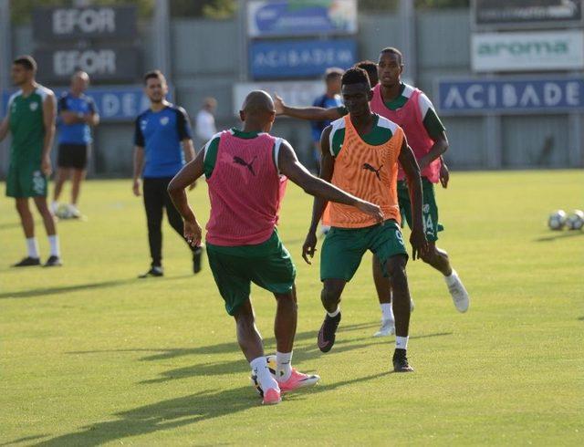 Bursaspor Batalla’sız Çalıştı