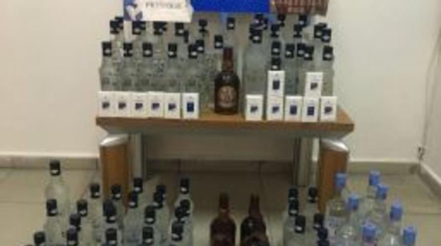 Mersin&rsquo;de Ka&ccedil;ak İ&ccedil;ki Ve Sigara Operasyonu