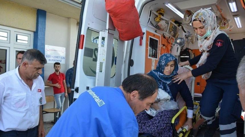 Sivas&rsquo;ta Otomobil Şarampole Devrildi: 6 Yaralı