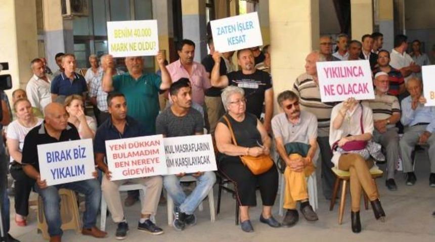 Yıkılmasına Karar Verilen &Ccedil;arşıda Fet&ouml; Iddiaları