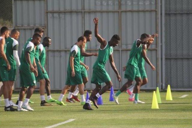 Bursaspor da Malatyaspor Ma&ccedil;ının Hazırlıkları S&uuml;r&uuml;yor 3