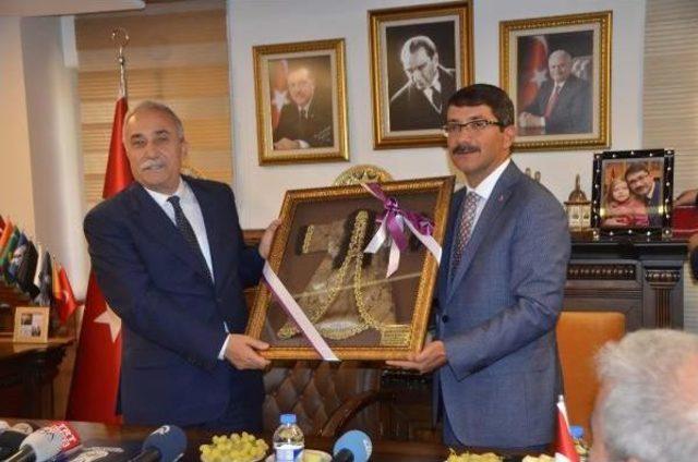 Bakan Fakıbaba: Kuru &Uuml;z&uuml;m 4 Liranın Altına D&uuml;şmeyecek (3) 2