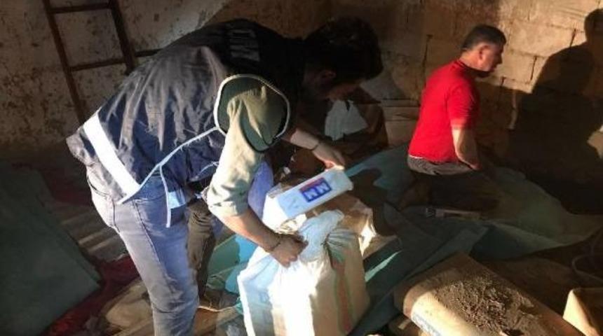 Van'da 179 Bin Paket Ka&ccedil;ak Sigara Ele Ge&ccedil;irildi