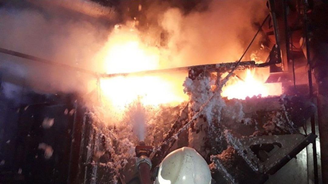 Boya Fabrikasındaki Yangın Korkuttu