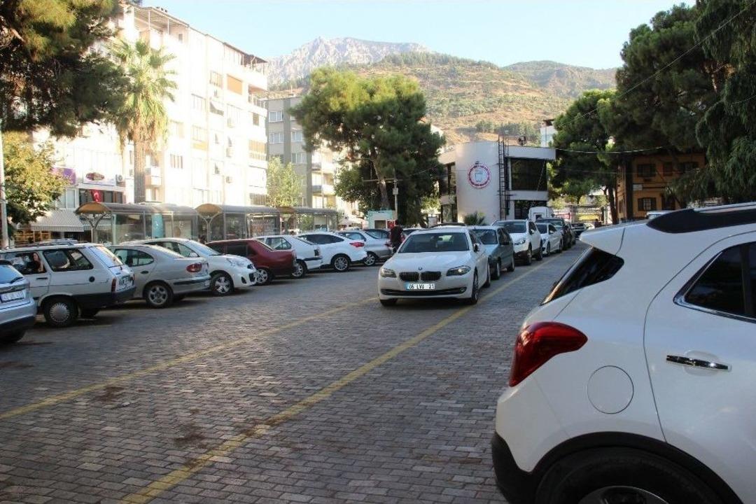 Ağa&ccedil;sız Alanda &lsquo;ağa&ccedil; Kesilecek&rsquo; İddiasıyla Eylem Yaptılar