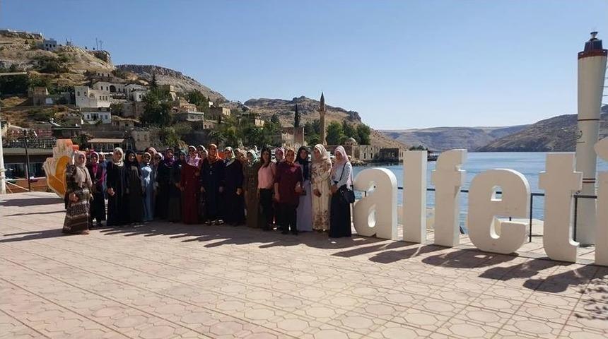 Kursiyerlere Halfeti Ve Şanlıurfa Gezisi