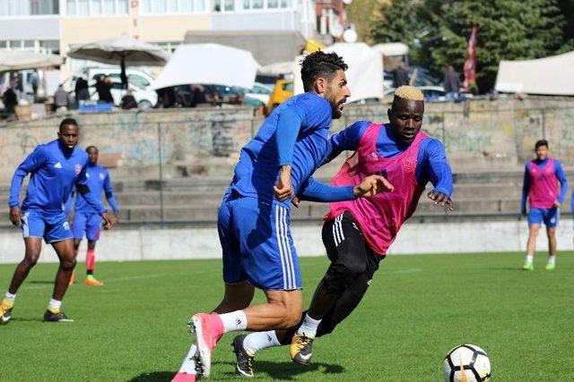 Karab&uuml;kspor&rsquo;da Osmanlıspor Hazırlıkları S&uuml;r&uuml;yor 2