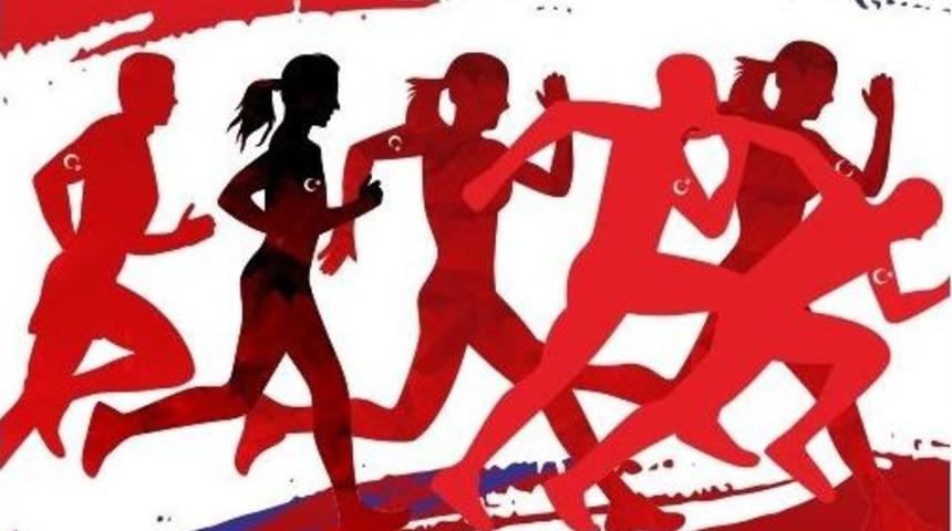 Ted İzmir Koleji&rsquo;nden Ala&ccedil;atı&rsquo;da Cumhuriyet Koşusu