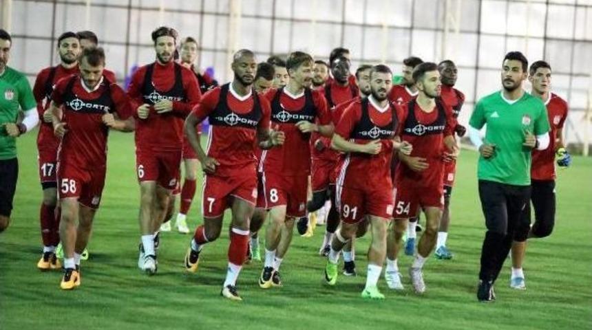 Samet Aybaba: Yerli Oyuncular Kendilerini Geliştirmiyor