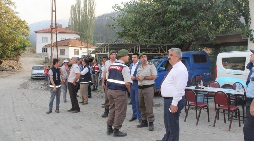 Emet&rsquo;teki Orman Yangınına M&uuml;dahale S&uuml;r&uuml;yor