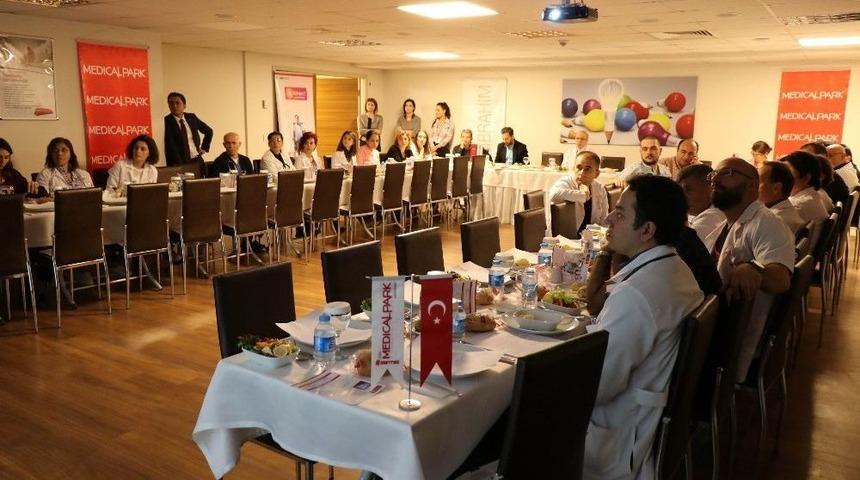 Doktorlara Hasta Kan Y&ouml;netimi Projesi Anlatıldı