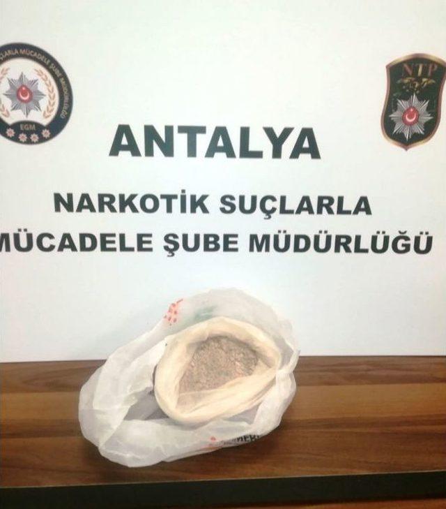 Antalya&rsquo;da Uyuşturucu Operasyonu: 8 G&ouml;zaltı 2