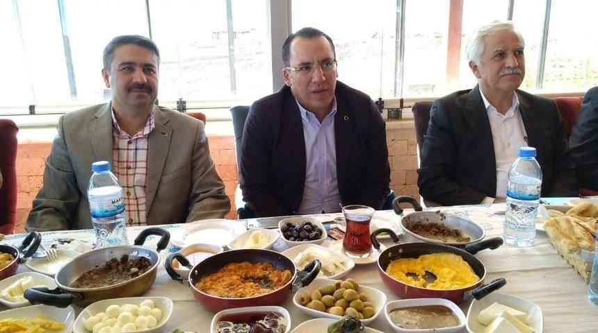 Başkan Toprak İstişare Toplantısı D&uuml;zenledi