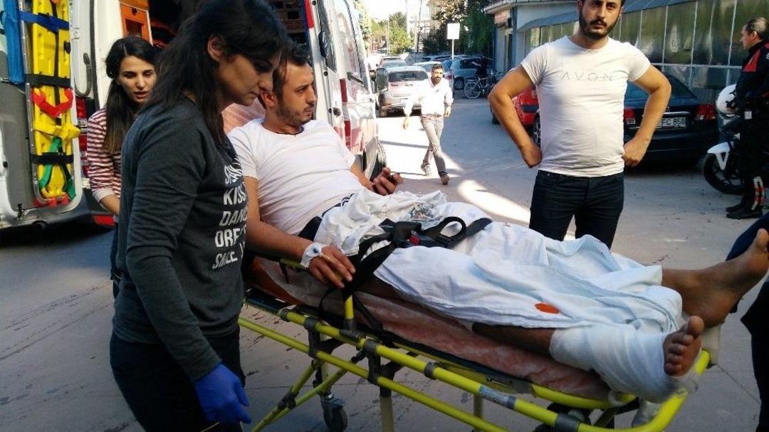 Kocaeli&rsquo;de Eski Ticaret Odası Başkanına Saldırı: 1&rsquo;i Silahla 3 Yaralı