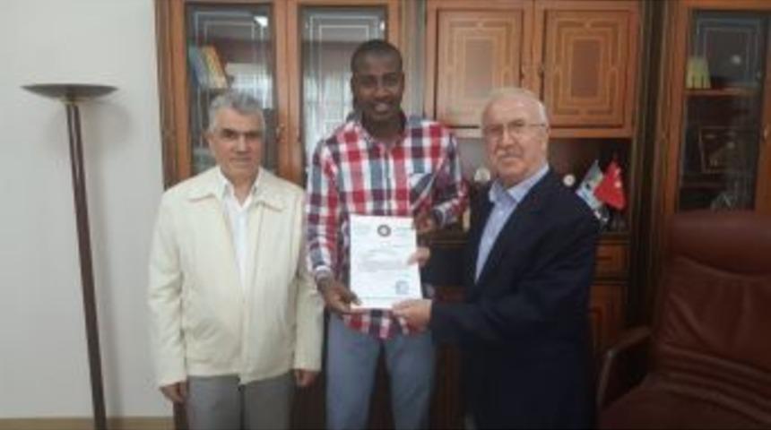 Kamerun&rsquo;dan İhlas Vakfı&rsquo;na Teşekk&uuml;r