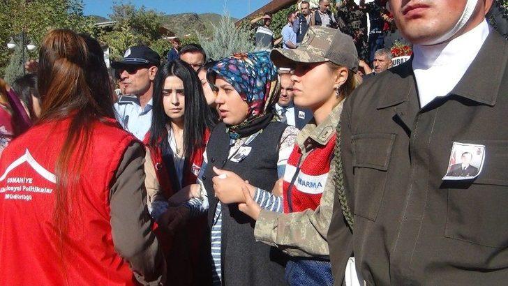 Ailesi Endişelenmesin Diye Görev Yerini Saklayan Şehit Uzman Çavuş Defnedildi G2