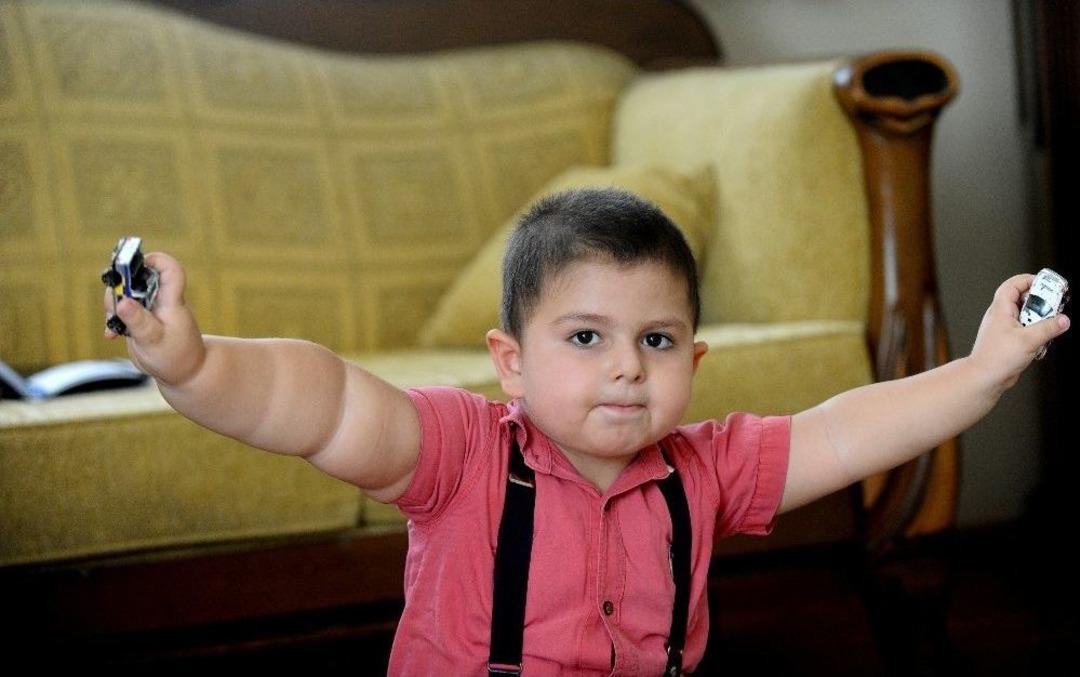 Minik Can&rsquo;ın Bir Tarafı Daha Hızlı B&uuml;y&uuml;yor