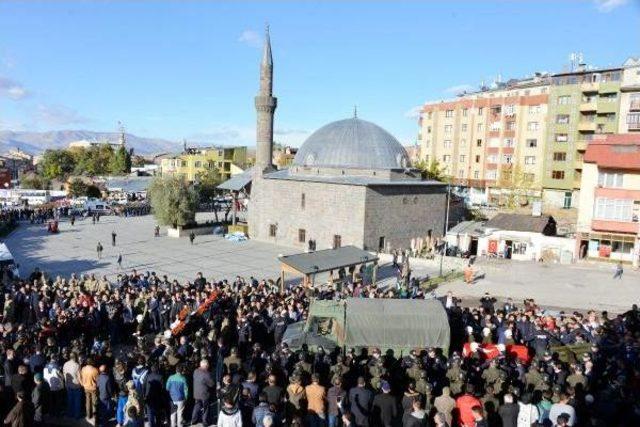 Erzurum'da Şehit Acısı (2)