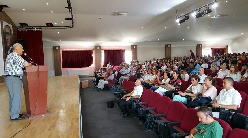 Yenilenen Öğretim Programları Seminerle Anlatıldı