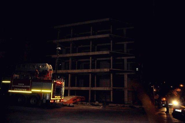 İntihar Girişiminde Bulunan Genci Polis Engelledi 2