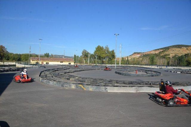 Go-kart Pisti Hizmete Girdi