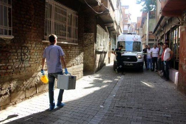 Diyarbakır'da Evin Bahçesinde Patlama: 1 Kadın Ağır Yaralandı