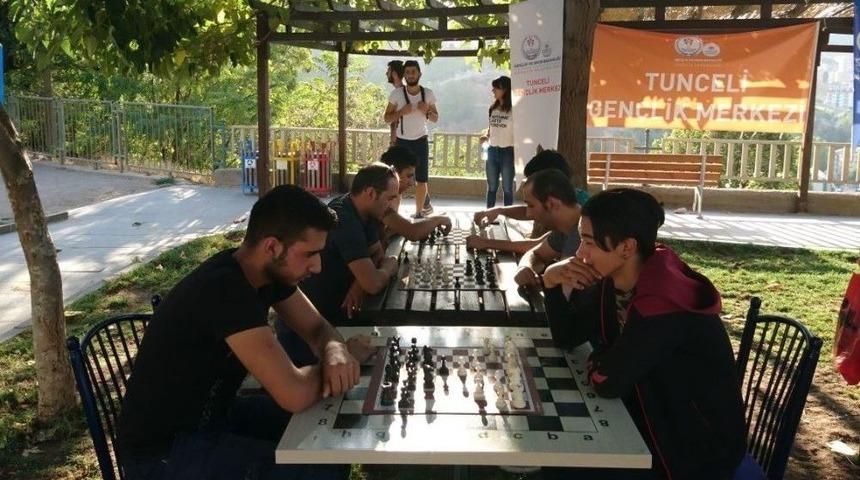 Tunceli’de “sokakta Satranç Var” Etkinliği