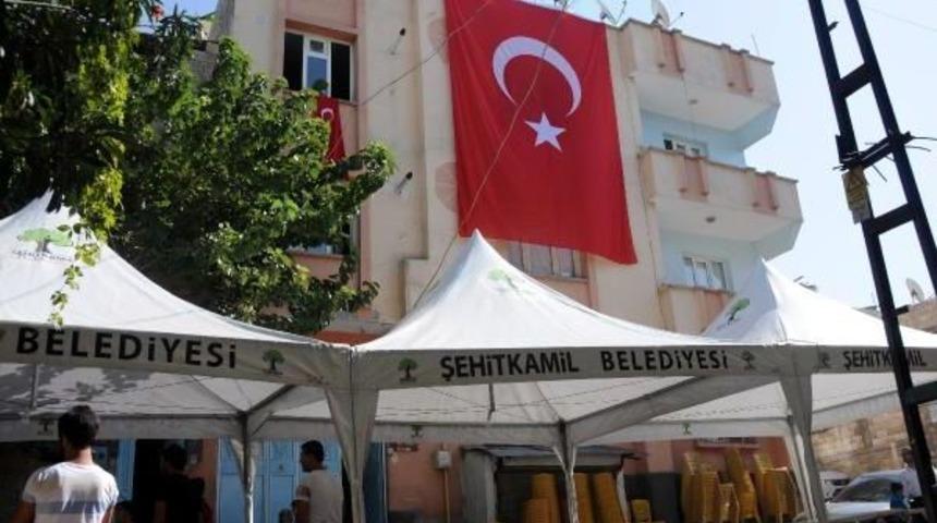 Gaziantep'e Şehit Ateşi D&uuml;şt&uuml; (2) (Yeniden)