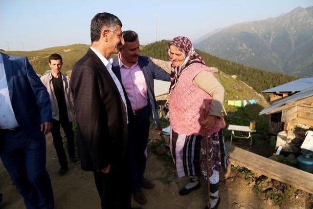 Rize Valisi Bektaş, Hemşin İl&ccedil;esi Ve Gito Yaylası&rsquo;nda İncelemelerde Bulundu 1
