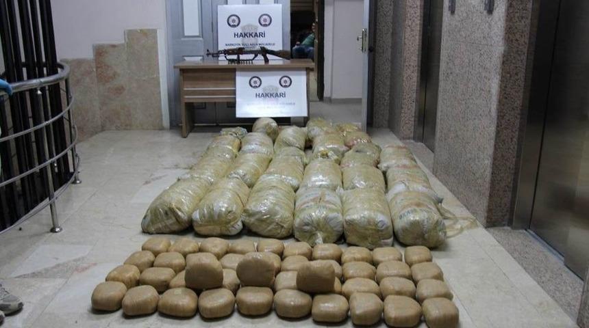 Hakkari&rsquo;de 703 Kilo 560 Gram Toz Esrar Ele Ge&ccedil;irildi