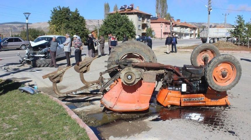 Tun&ccedil;bilek&rsquo;te Trafik Kazası: 1 Yaralı