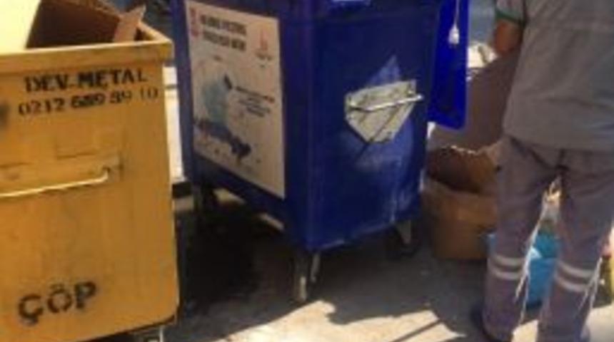 Geri D&ouml;n&uuml;ş&uuml;me Bozuk &Ccedil;amaşır Makinesini Attı